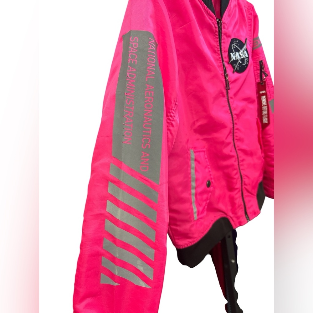 South Pole NASA Hot Pink Bomber Jacket Space Patch Festival Grunge Jr M - Picture 5 of 8